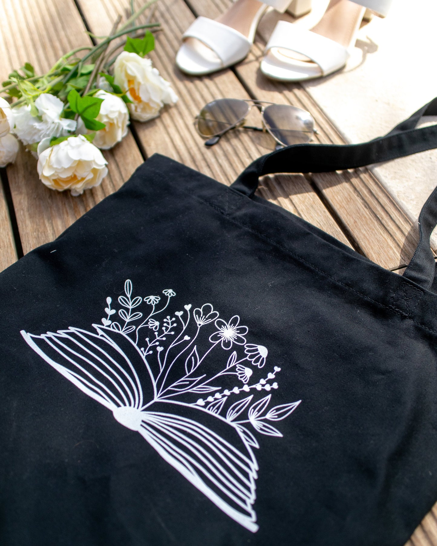 Sacola Tote Livros e Flores
